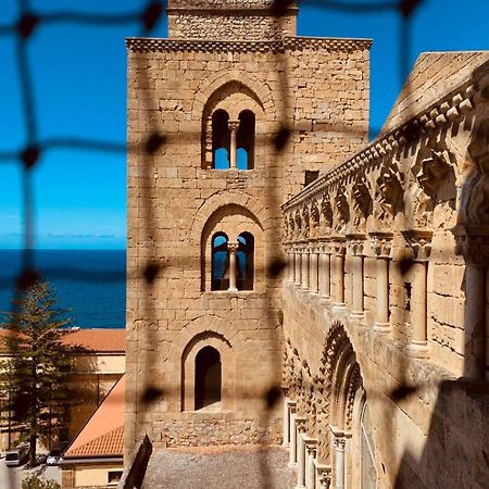 Cefalu Cathedral Palace Екстериор снимка